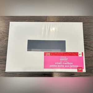 White Small Valentine Mailbox NEW